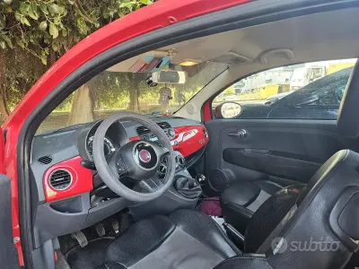 Begagnad Fiat 500 69 HK (50 kW) 2009 Röd Cab