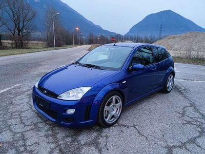 Usata Ford Focus Limited 215 CV (158 kW) 2003 Blu/azzurro Berlina