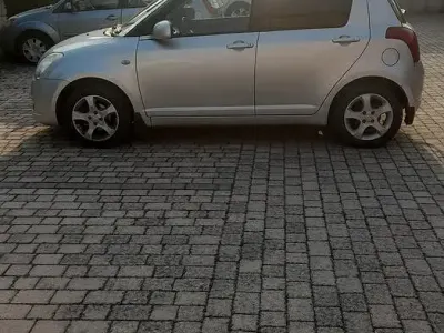 Usata Suzuki Swift 92 CV (67 kW) 2006 Grigio Utilitaria