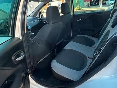 Usata Fiat Grande Punto 75 CV (55 kW) 2013 Utilitaria