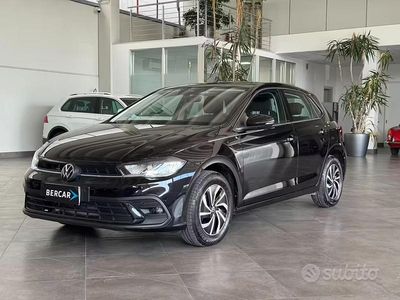 Usata VW Polo Life 95 CV (69 kW) 2025 Nero Utilitaria