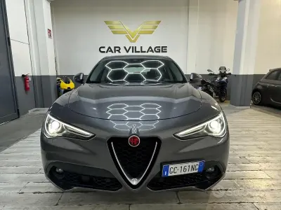 Usata Alfa Romeo Stelvio Executive 190 CV (139 kW) 2020 Grigio SUV