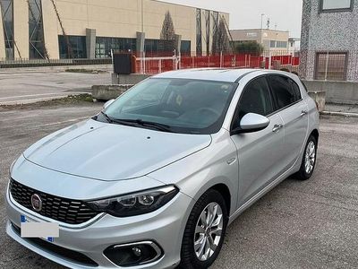 Usata Fiat Tipo 120 CV (88 kW) 2018 Grigio Berlina