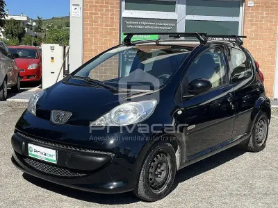 Usata Peugeot 107 68 CV (50 kW) 2006 Nero Utilitaria