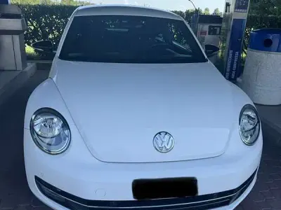 Usata VW Beetle 160 CV (117 kW) 2012 Bianco Utilitaria