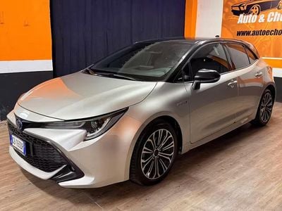 Begagnad Toyota Corolla Hybrid 97 HK (71 kW) 2020 Silver Sedan