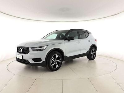 Usata Volvo XC40 R-Design 150 CV (110 kW) 2019 Grigio metallizzato chiaro SUV