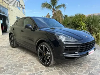 Usata Porsche Cayenne Platinum Edition 340 CV (250 kW) 2022 Nero SUV
