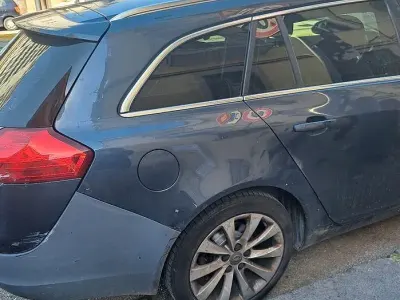Usata Opel Insignia 2011 Blu Station wagon