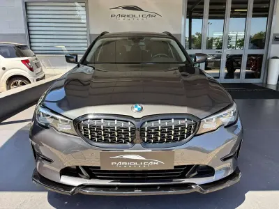 Usata BMW 318 Advantage 150 CV (110 kW) 2021 Grigio Station wagon