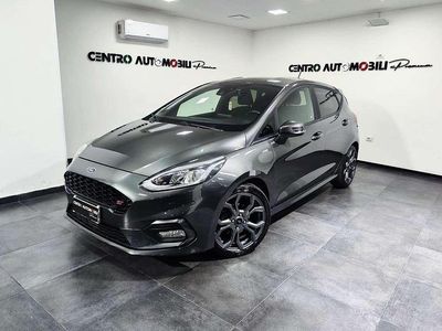 Grigio Usata 2018 Ford Fiesta ST-Line Berlina | 12.499 € (Buon prezzo)