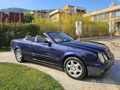 Usata Mercedes CLK200 Avantgarde 192 CV (141 kW) 2000 Blu Cabrio