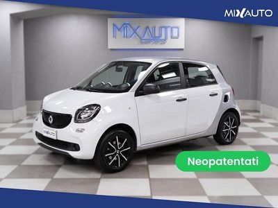 Usata Smart ForFour 71 CV (52 kW) 2017 Bianco Utilitaria