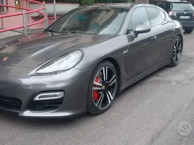 Usata Porsche Panamera GTS 430 CV (316 kW) 2012 Grigio Utilitaria