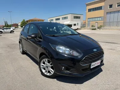 Usado Ford Fiesta 75 HP (55 kW) 2014 Preto Citadino