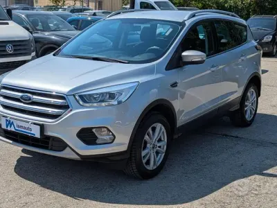 Usata Ford Kuga 120 CV (88 kW) 2019 Grigio SUV