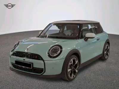 Usata Mini Cooper Classic 204 CV (150 kW) 2024 Ocean wave green Utilitaria