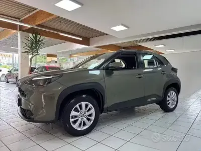 Usata Toyota Yaris Cross Active 116 CV (85 kW) 2025 Marrone SUV