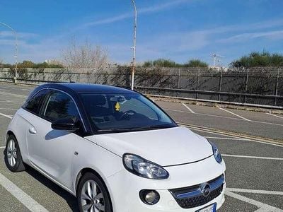 Usata Opel Adam 87 CV (63 kW) 2017 Utilitaria