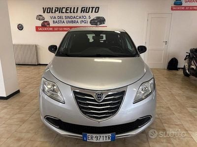 Usata Lancia Ypsilon 69 CV (50 kW) 2013 Grigio Utilitaria