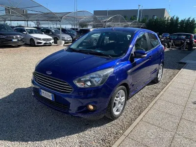 Begagnad Ford Ka Plus Ultimate 86 HK (63 kW) 2017 Blå Halvkombi
