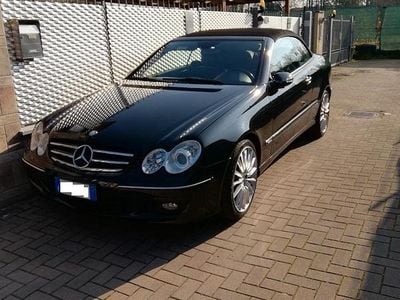Nero Usata 2006 Mercedes CLK320 Avantgarde Cabrio | 12.500 €