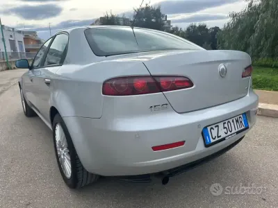 Käytetty Alfa Romeo 159 120 HP (88 kW) 2005 Harmaa Sedan