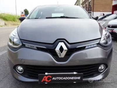 Begagnad Renault Clio IV 73 HK (53 kW) 2015 Grå Sedan