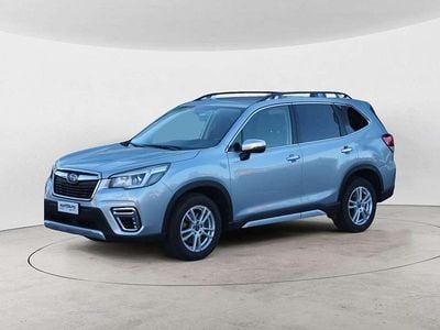 Usata Subaru Forester Style 150 CV (110 kW) 2020 Argento SUV