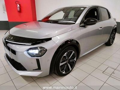 Usata Lancia Ypsilon 101 CV (74 kW) 2025 Grigio Utilitaria