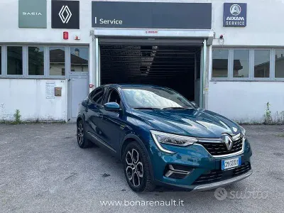Usata Renault Arkana Techno 143 CV (105 kW) 2023 Bluazzurro SUV