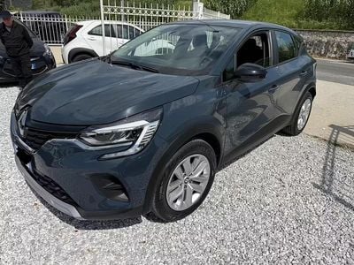Usata Renault Captur Techno 100 CV (73 kW) 2023 Grigio SUV