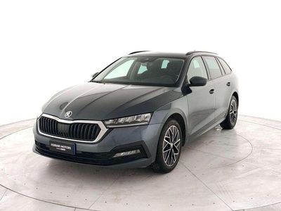 Usata Skoda Octavia Executive 150 CV (110 kW) 2021 Grigio argento Station wagon