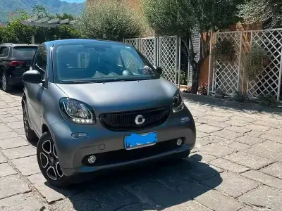 Usata Smart ForTwo Coupé 54 CV (39 kW) 2017 Grigio Coupé