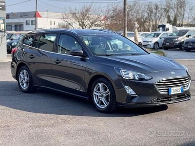 Usata Ford Focus Business Edition 120 CV (88 kW) 2019 Grigio Station wagon