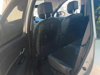 Usata Renault Scénic 110 CV (80 kW) 2014 Grigio Monovolume