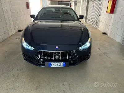 Usata Maserati Ghibli 430 CV (316 kW) 2018 Blu Berlina