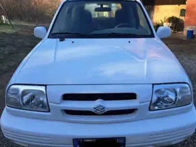 Usata Suzuki Grand Vitara 94 CV (69 kW) 2000 Bianco SUV