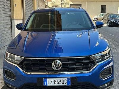 Usata VW T-Roc Advance 116 CV (85 kW) 2020 Blu SUV