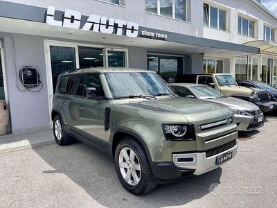 Usata Land Rover Defender HSE 249 CV (183 kW) 2021 Verde SUV