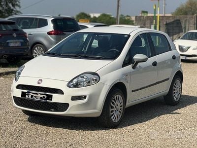 Begagnad Fiat Punto 77 HK (56 kW) 2015 Vit Halvkombi