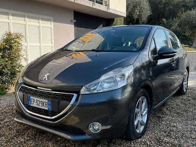 usata Peugeot 208 95 VTI Active