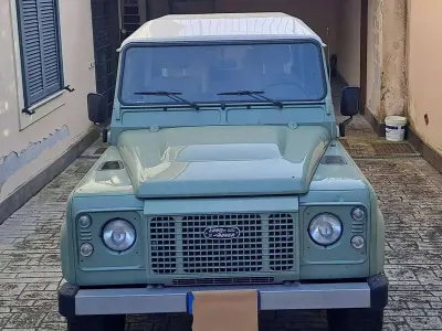 Usata Land Rover Defender Heritage 122 CV (89 kW) 2015 Station wagon