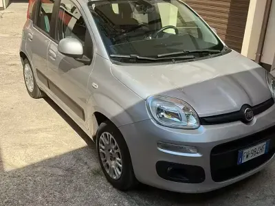 Usata Fiat Panda Lounge 69 CV (50 kW) 2019 Grigio Utilitaria