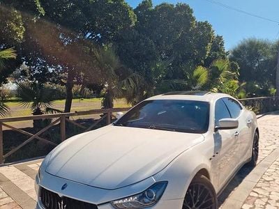 Usata Maserati Ghibli 275 CV (202 kW) 2016 Bianco Berlina