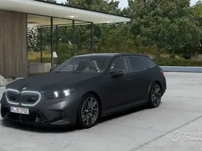 Nuova BMW M5 Comfort Edition 544 CV (400 kW) 2026 Station wagon