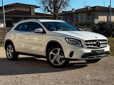 Usata Mercedes GLA180 109 CV (80 kW) 2018 Bianco SUV