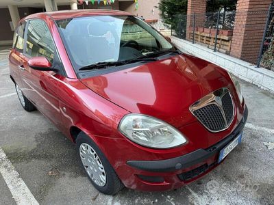 usata Lancia Ypsilon 1.2i 16V cat DoDo