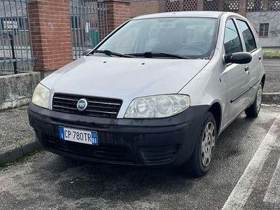 Usata Fiat Punto 60 CV (44 kW) 2004 Argento Utilitaria