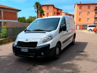 Usata Peugeot Expert 127 CV (93 kW) 2015 Bianco Furgone